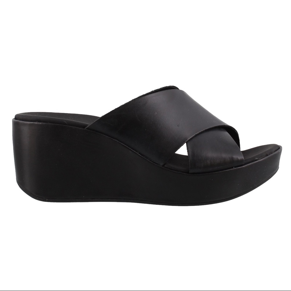 Wedge sandals